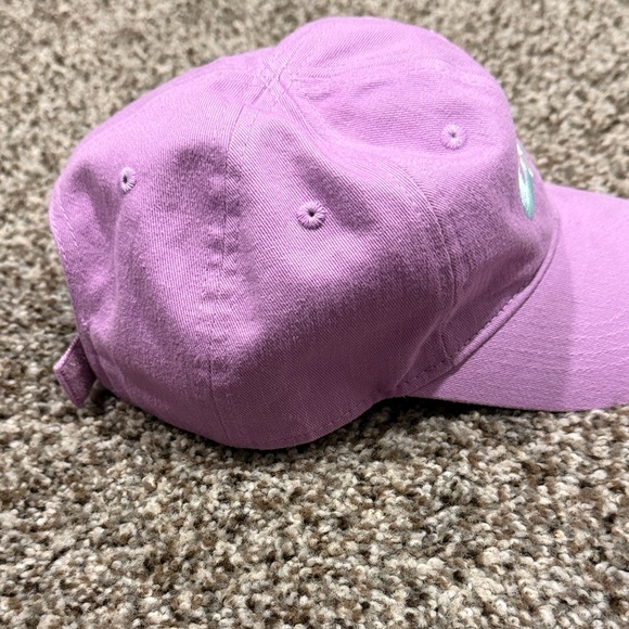 Girl’s Nike Lavender Cap with Mint Logo - Picture 5 of 5